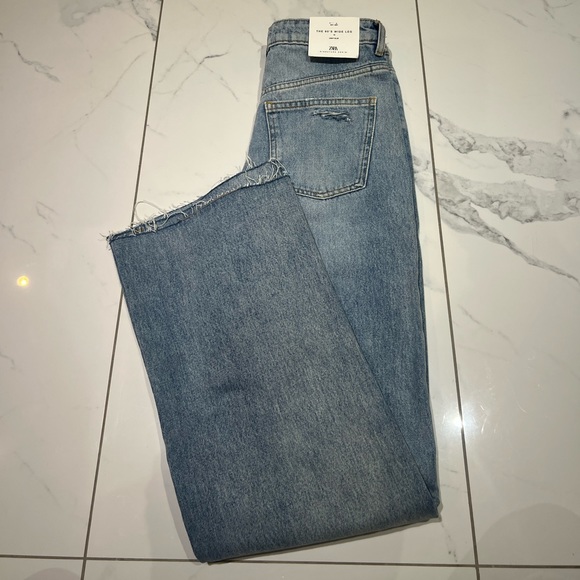 Zara The 90s Wide Leg Jean - Picture 4 of 5